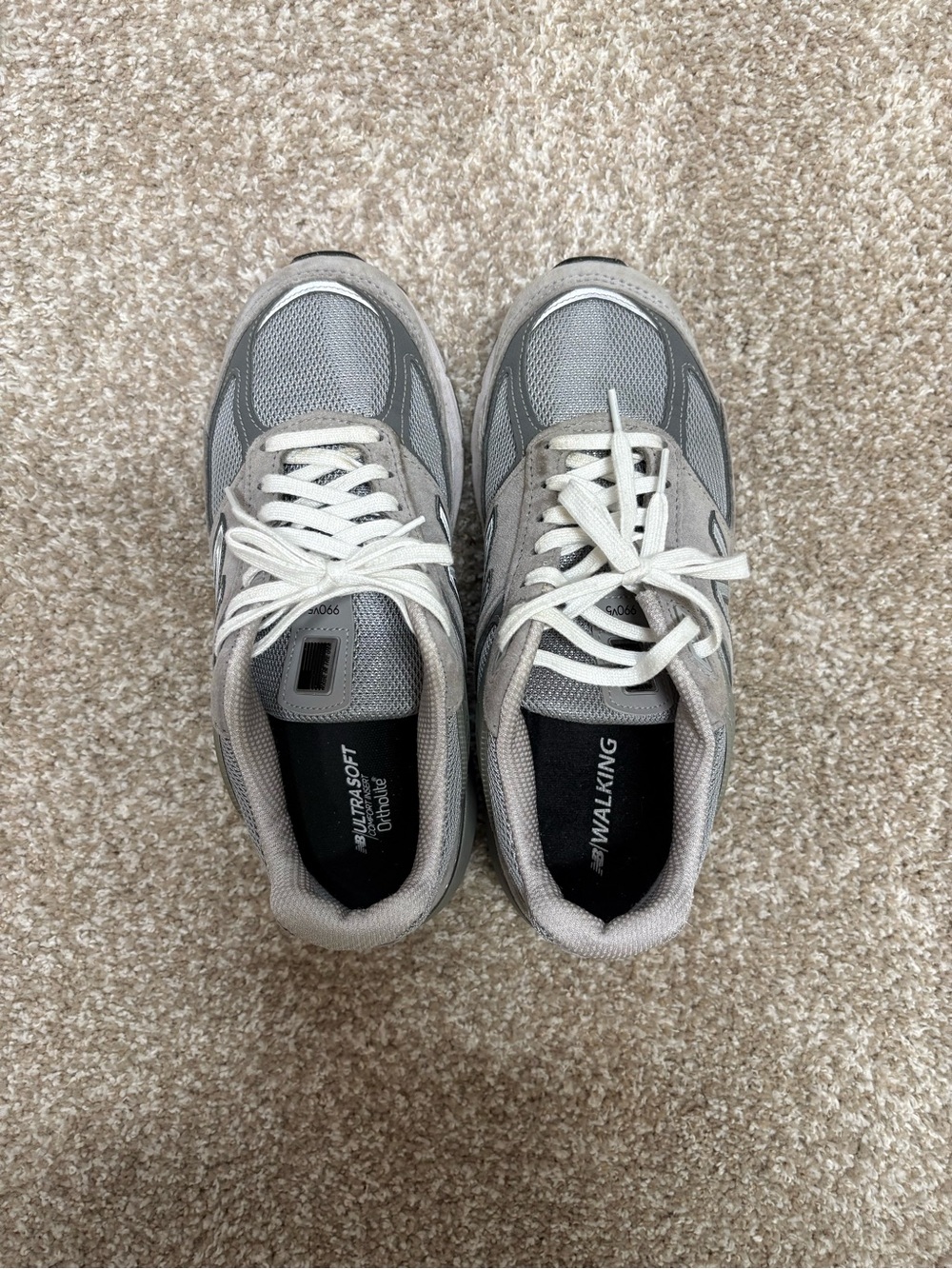 New Balance Women's Light Gray Sneakers